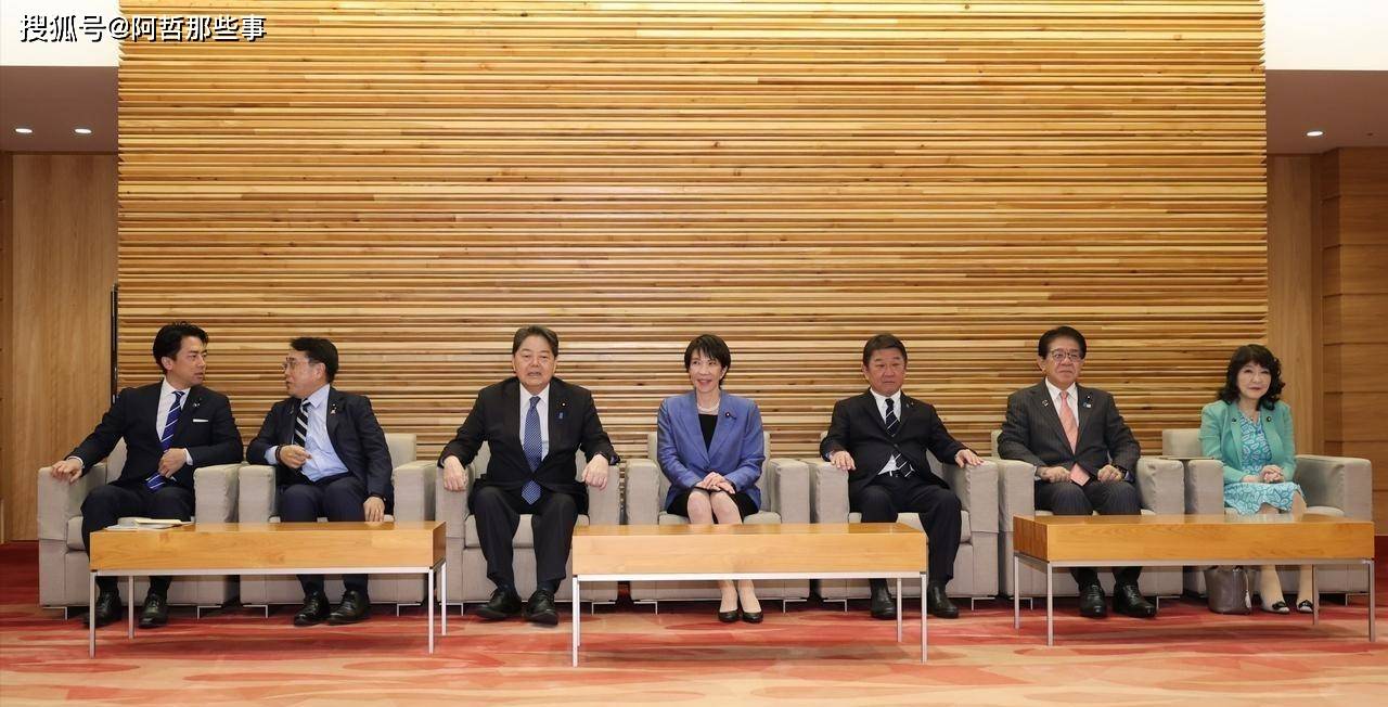 高市早苗闭门躲灾日本赌输国运九游会J9入口稀土拒签首日!(图2) 高市早苗闭门躲灾日本赌输国运九游会J9入口稀土拒签首日!(图2)